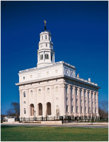 The modern Nauvoo Temple